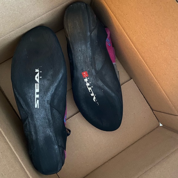 Five Ten 5:10 climbing shoes - brand new - Picture 3 of 5